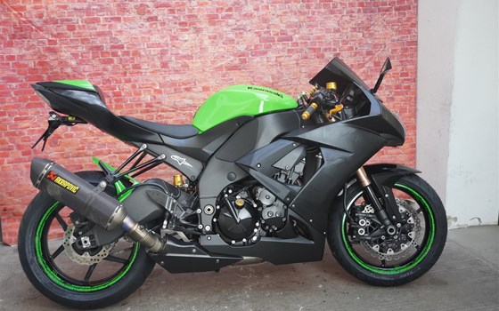 Gebrauchtmotorrad Kawasaki ZX-10 - Bild 1
