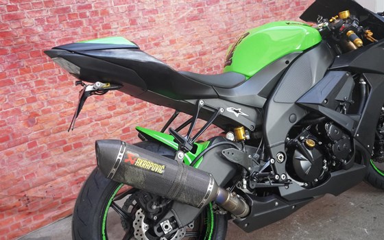 Gebrauchtmotorrad Kawasaki ZX-10 - Bild 4