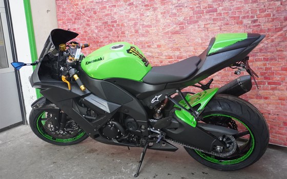 Gebrauchtmotorrad Kawasaki ZX-10 - Bild 8