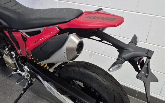Gebrauchtmotorrad Ducati Hypermotard 698 Mono - Bild 14