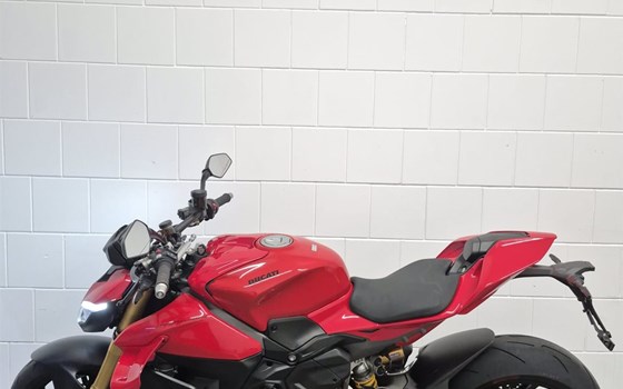 Gebrauchtmotorrad Ducati Streetfighter V4 S - Bild 14