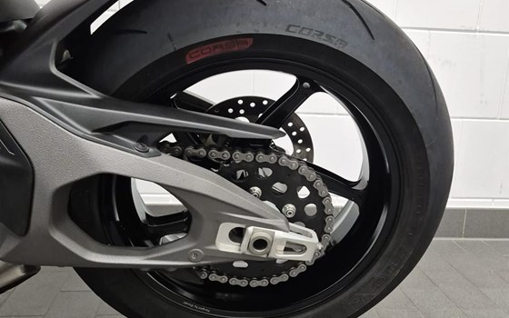 Gebrauchtmotorrad Ducati Streetfighter V4 S - Bild 20