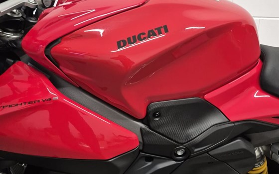 Gebrauchtmotorrad Ducati Streetfighter V4 S - Bild 17