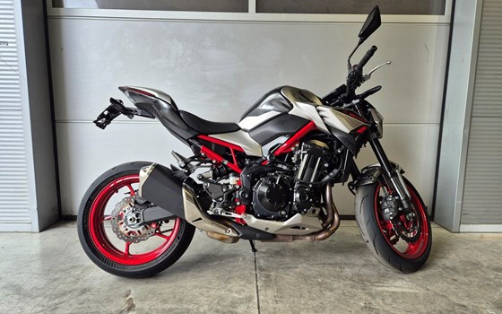 Gebrauchtmotorrad Kawasaki Z900 - Bild 1