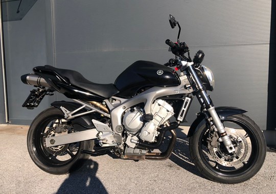 GEBRAUCHTFAHRZEUG Yamaha FZ6 Fazer