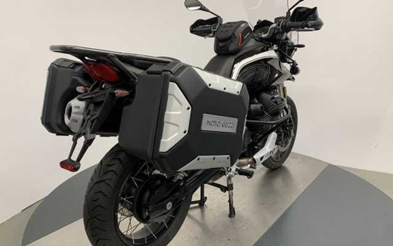 Gebrauchtmotorrad Moto Guzzi V85 TT Guardia d'Onore - Bild 3