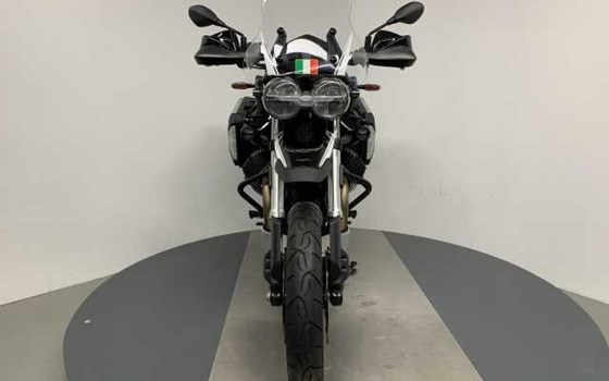 Gebrauchtmotorrad Moto Guzzi V85 TT Guardia d'Onore - Bild 5