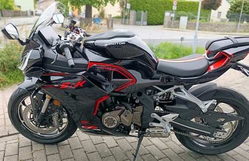 Neumotorrad QJ Motor SRK 421 RR