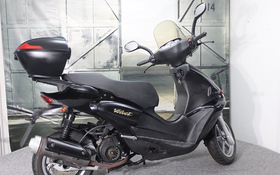 Gebrauchtmotorrad Benelli Velvet Touring 125 - Bild 2