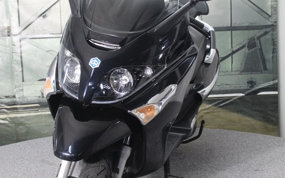 Gebrauchtmotorrad Piaggio X-EVO 125 - Bild 9