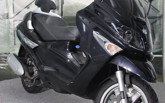 Gebrauchtmotorrad Piaggio X-EVO 125 - Bild 11