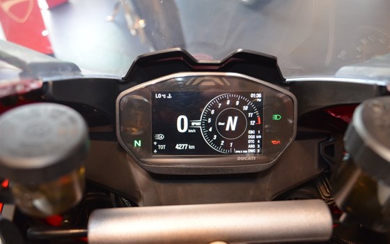 Gebrauchtmotorrad Ducati Panigale V2 - Bild 7