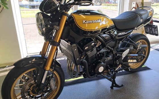 Gebrauchtmotorrad Kawasaki Z900 RS SE - Bild 1