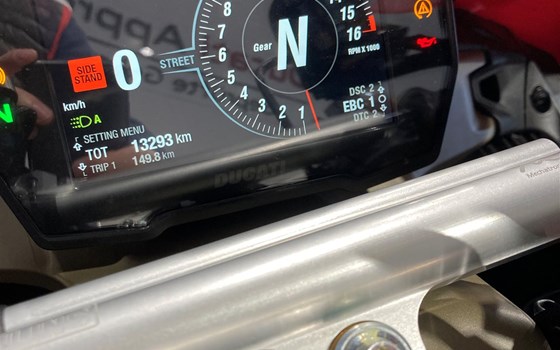 Gebrauchtmotorrad Ducati Panigale V4 S - Bild 11