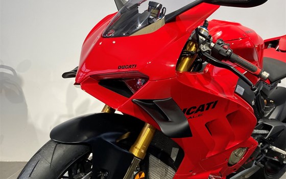 Gebrauchtmotorrad Ducati Panigale V4 S - Bild 4
