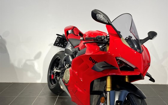 Gebrauchtmotorrad Ducati Panigale V4 S - Bild 1