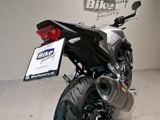 Honda CB750 Hornet (Digital Silver Metallic) - Bild 4