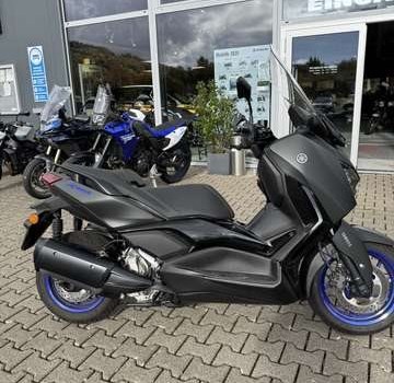 Gebrauchtmotorrad Yamaha XMAX 300 - Bild 1