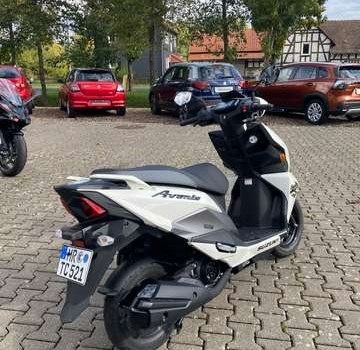 Gebrauchtmotorrad Suzuki Avenis 125 - Bild 3