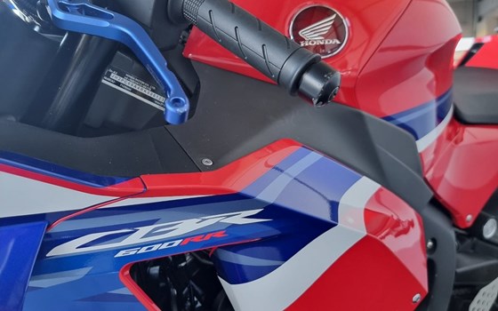 Gebrauchtmotorrad Honda CBR600RR - Bild 9