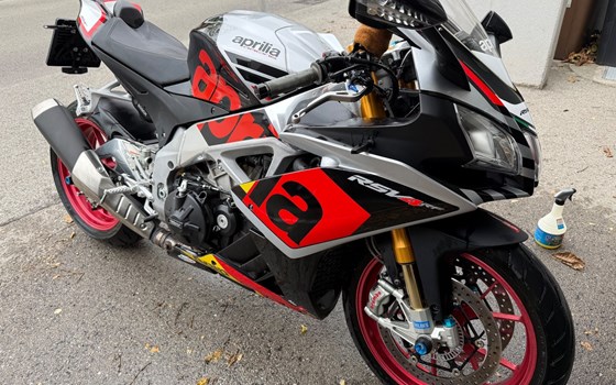 Gebrauchtmotorrad Aprilia RSV 4 - Bild 1