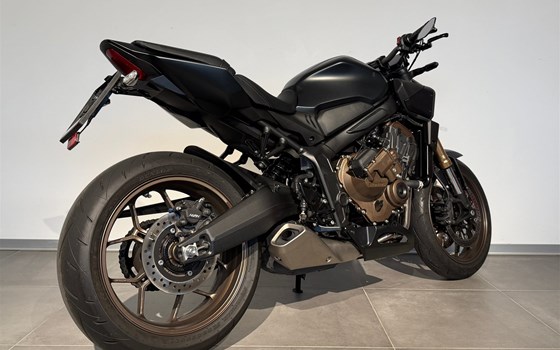 Gebrauchtmotorrad Honda CB650R E-Clutch - Bild 5