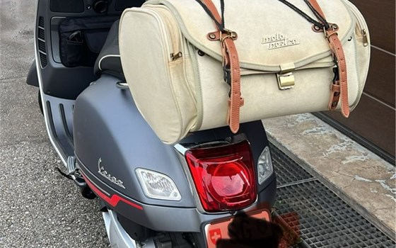 Offerta Vespa GTS 300 hpe Super Sport - Immagine 4