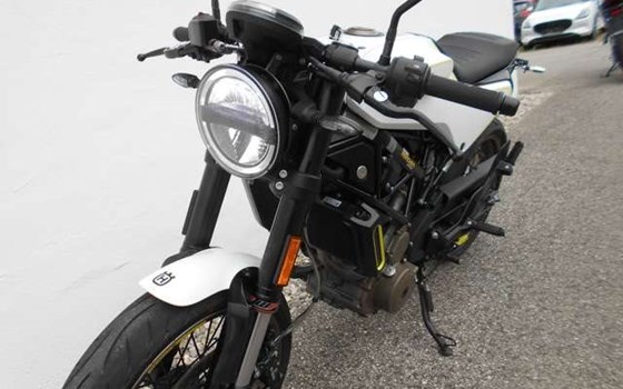 Gebrauchtmotorrad Husqvarna Vitpilen 401 - Bild 6