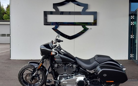 Gebrauchtmotorrad Harley-Davidson Softail Sport Glide FLSB - Bild 1