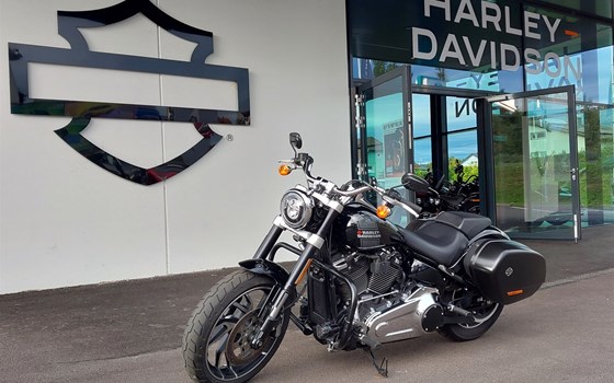 Gebrauchtmotorrad Harley-Davidson Softail Sport Glide FLSB - Bild 11