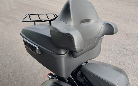 Gebrauchtmotorrad Harley-Davidson Softail Sport Glide FLSB - Bild 16