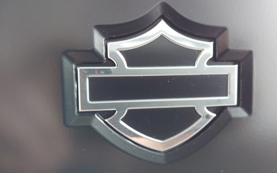 Gebrauchtmotorrad Harley-Davidson Softail Sport Glide FLSB - Bild 18