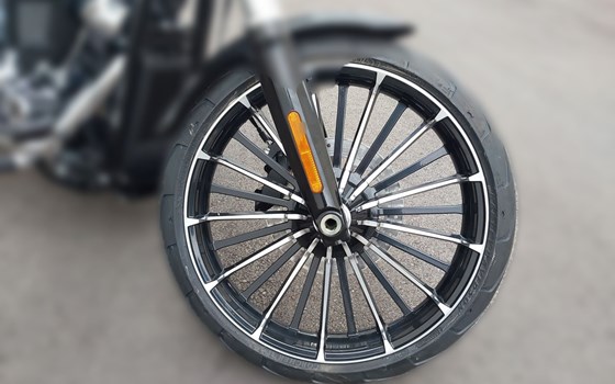 Neufahrzeug Harley-Davidson CVO Breakout FXSBSE - Bild 6