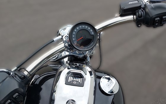 Neufahrzeug Harley-Davidson CVO Breakout FXSBSE - Bild 8