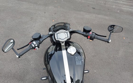 Neufahrzeug Triumph Rocket 3 Storm GT - Bild 13