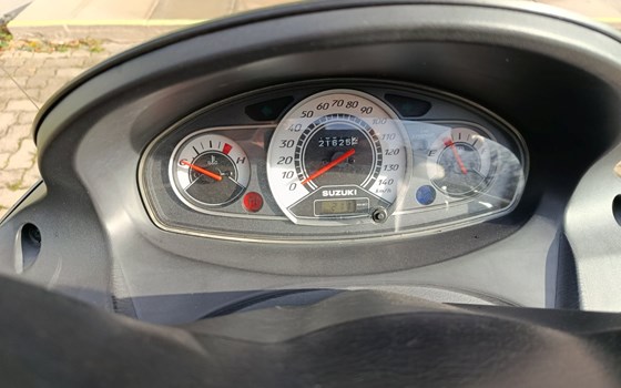 Gebrauchtmotorrad Suzuki Burgman 125 - Bild 1