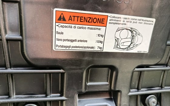 Gebrauchtmotorrad Suzuki Burgman 125 - Bild 8