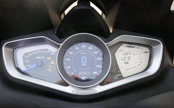 Gebrauchtmotorrad Kymco Xciting 400i ABS - Bild 9