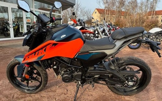 Gebrauchtmotorrad KTM 125 Duke - Bild 5