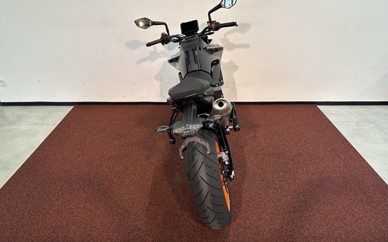 Neufahrzeug KTM 790 Duke L - Bild 15