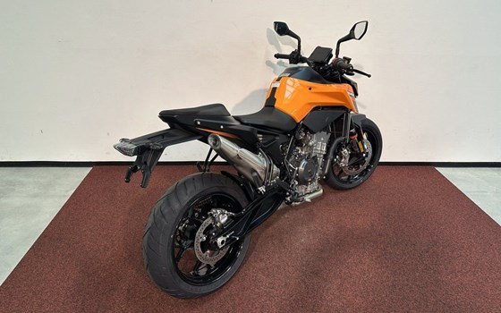Neufahrzeug KTM 790 Duke L - Bild 16