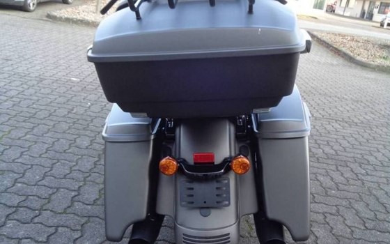 Gebrauchtmotorrad Harley-Davidson Touring Road King Special FLHRXS - Bild 2