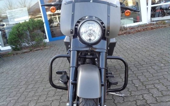 Gebrauchtmotorrad Harley-Davidson Touring Road King Special FLHRXS - Bild 7