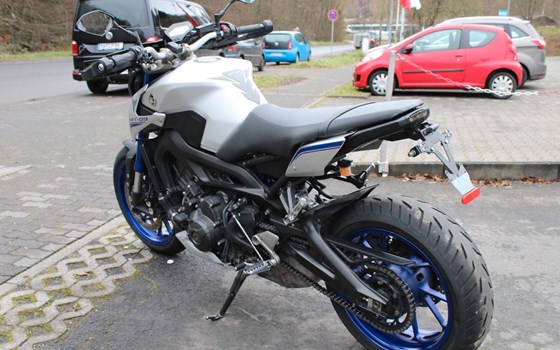 Gebrauchtmotorrad Yamaha MT-09 Street Rally - Bild 3