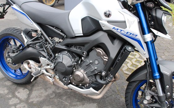 Gebrauchtmotorrad Yamaha MT-09 Street Rally - Bild 8