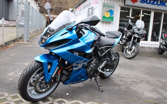 Gebrauchtmotorrad Suzuki GSX-8R - Bild 2