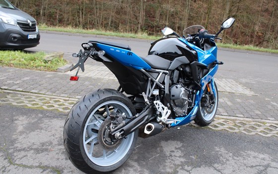 Gebrauchtmotorrad Suzuki GSX-8R - Bild 4