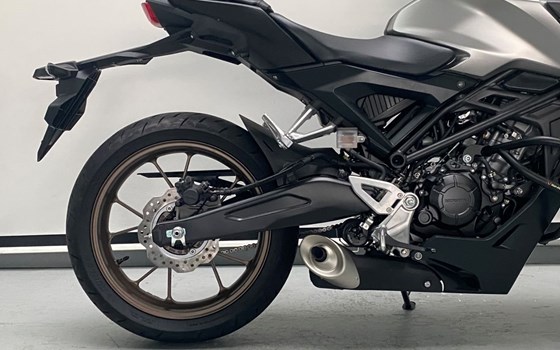 Neufahrzeug Honda CB125R - Bild 2