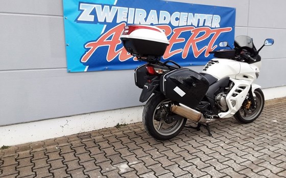 Gebrauchtmotorrad Honda CBF 600 S - Bild 3