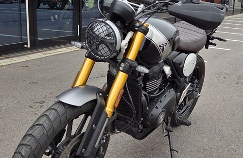 Gebrauchtmotorrad Triumph Scrambler 400 X